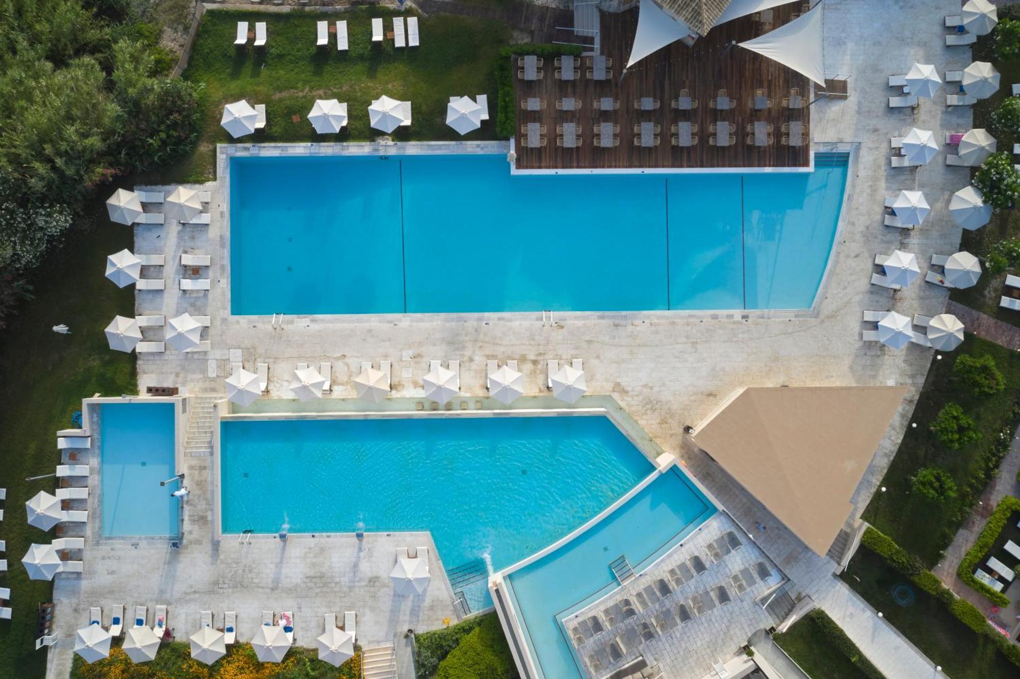 Atlantica Eleon Grand Resort Трагаки Екстериор снимка